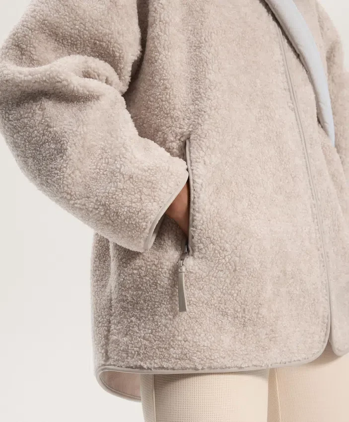 Kurtka oversize z imitacji kożucha Kurtka oversize z imitacji kożucha