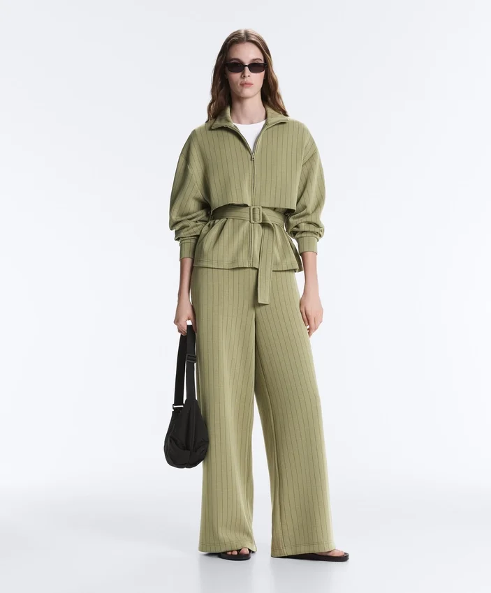 Miękkie w dotyku Soft Touch spodnie z szerokimi nogawkami i wysokim stanem w prążki Miękkie w dotyku Soft Touch spodnie z szerokimi nogawkami i wysokim stanem w prążki