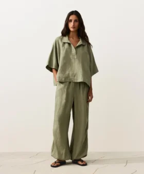 Oversize’owe koszule z krótkim rękawem, w 100% z lnu
