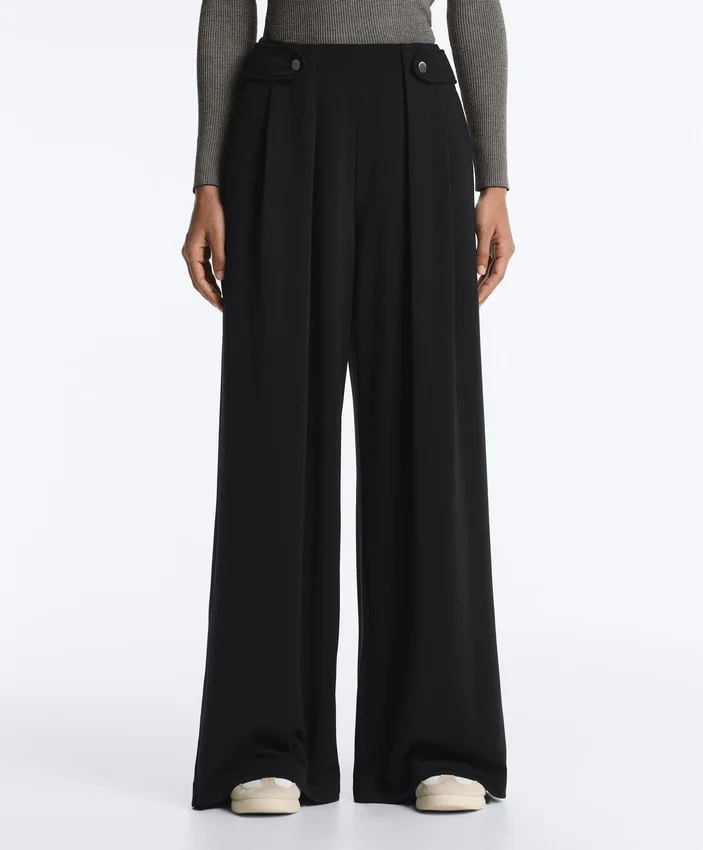 Soft Touch Modal Wide-Leg Spodnie z plisami w pasie Soft Touch Modal Wide-Leg Spodnie z plisami w pasie