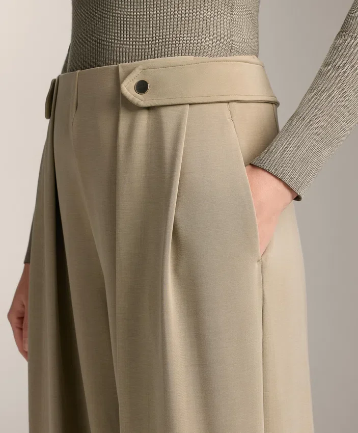 Soft Touch Modal Wide-Leg Spodnie z plisami w pasie Soft Touch Modal Wide-Leg Spodnie z plisami w pasie