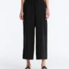 Soft Touch Wide-Leg Crop Spodnie z modalu Soft Touch Wide-Leg Crop Spodnie z modalu