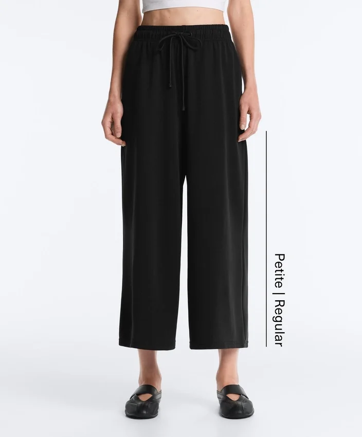 Soft Touch Wide-Leg Crop Spodnie z modalu Soft Touch Wide-Leg Crop Spodnie z modalu