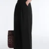 Soft Touch Wide-Leg Crop Spodnie z plisami i modalem Soft Touch Wide-Leg Crop Spodnie z plisami i modalem