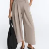Soft Touch Wide-Leg Crop Spodnie z plisami i modalem Soft Touch Wide-Leg Crop Spodnie z plisami i modalem