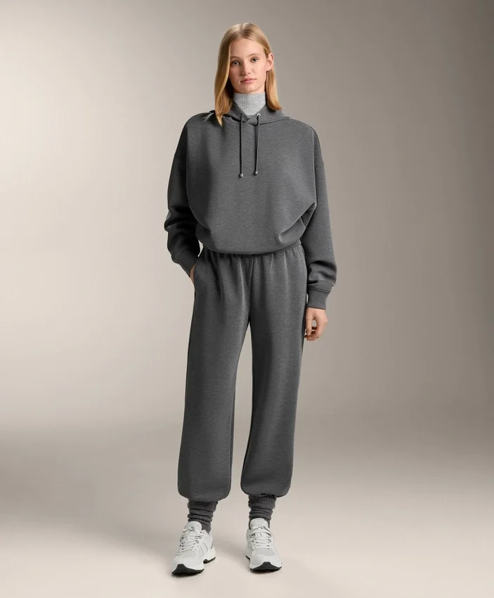 Bluza z kapturem o prostym kroju z szczotkowanego modalu w kolorze melanżowym Bluza z kapturem o prostym kroju z szczotkowanego modalu w kolorze melanżowym