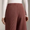 Spodnie z wysokim stanem i prążkowanym materiałem oraz Soft Touch modalem Spodnie z wysokim stanem i prążkowanym materiałem oraz Soft Touch modalem