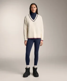 Swetry z dzianiny z mini warkoczami i dekoltem w serek
