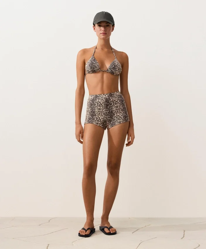 Szorty bikini z wysokim stanem w wężowy wzór Szorty bikini z wysokim stanem w wężowy wzór