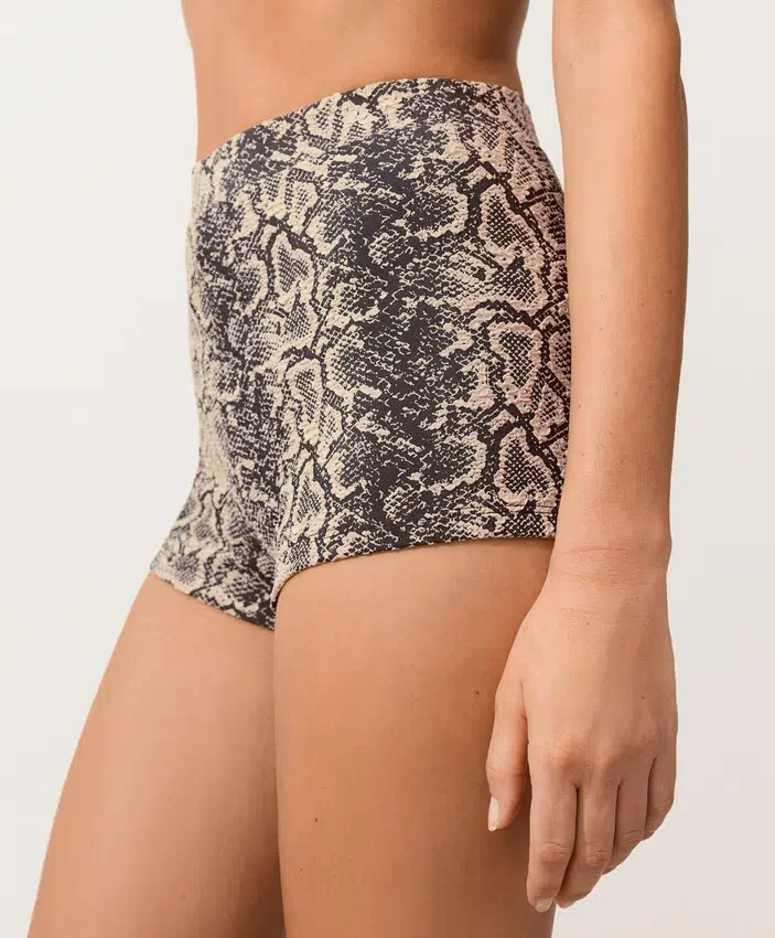 Szorty bikini z wysokim stanem w wężowy wzór Szorty bikini z wysokim stanem w wężowy wzór
