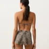 Szorty bikini z wysokim stanem w wężowy wzór Szorty bikini z wysokim stanem w wężowy wzór