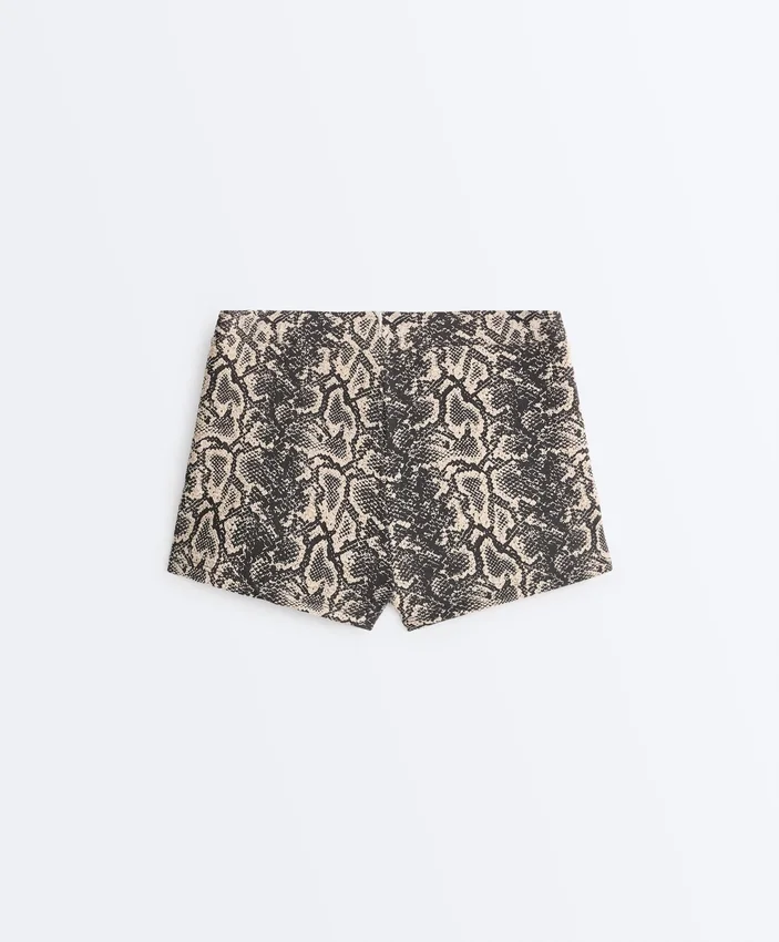 Szorty bikini z wysokim stanem w wężowy wzór Szorty bikini z wysokim stanem w wężowy wzór