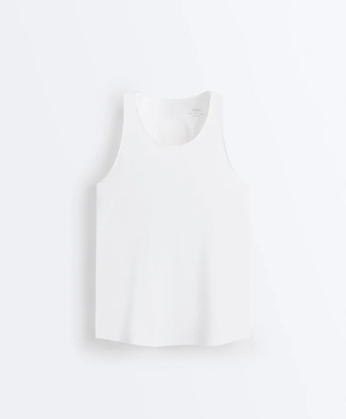 T-shirt Comfortlux z krzyżującymi się na plecach ramiączkami T-shirt Comfortlux z krzyżującymi się na plecach ramiączkami