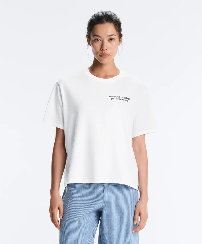 T-shirt o prostym kroju z mieszanki bawełny z nadrukiem T-shirt o prostym kroju z mieszanki bawełny z nadrukiem