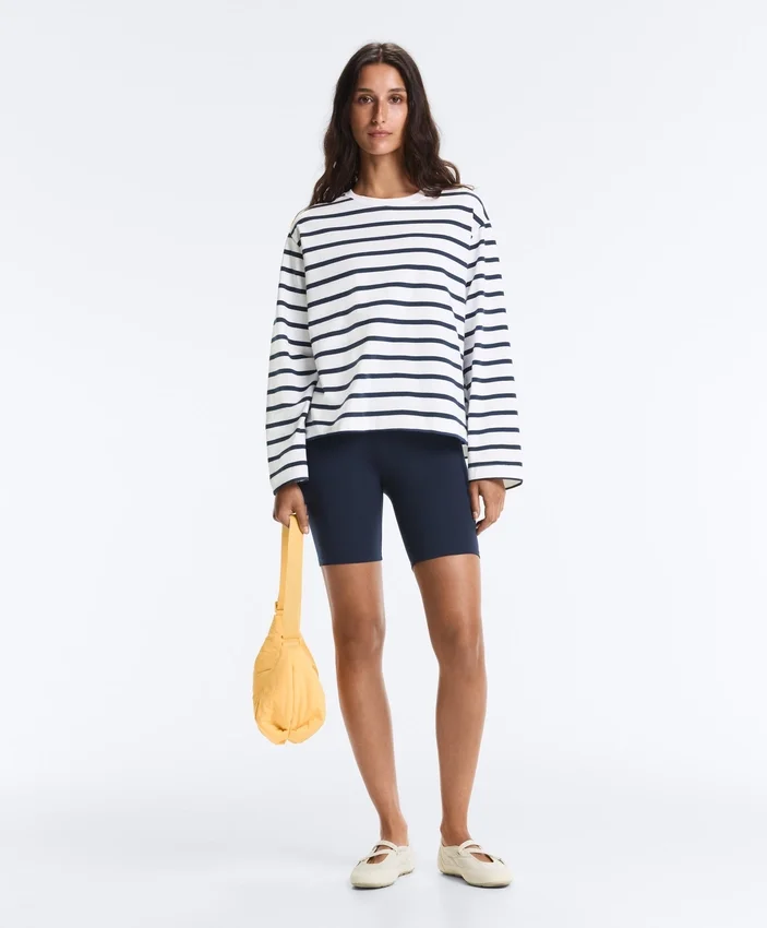 T-shirt z długim rękawem o luźnym kroju oversize z mieszanki bawełny w paski T-shirt z długim rękawem o luźnym kroju oversize z mieszanki bawełny w paski