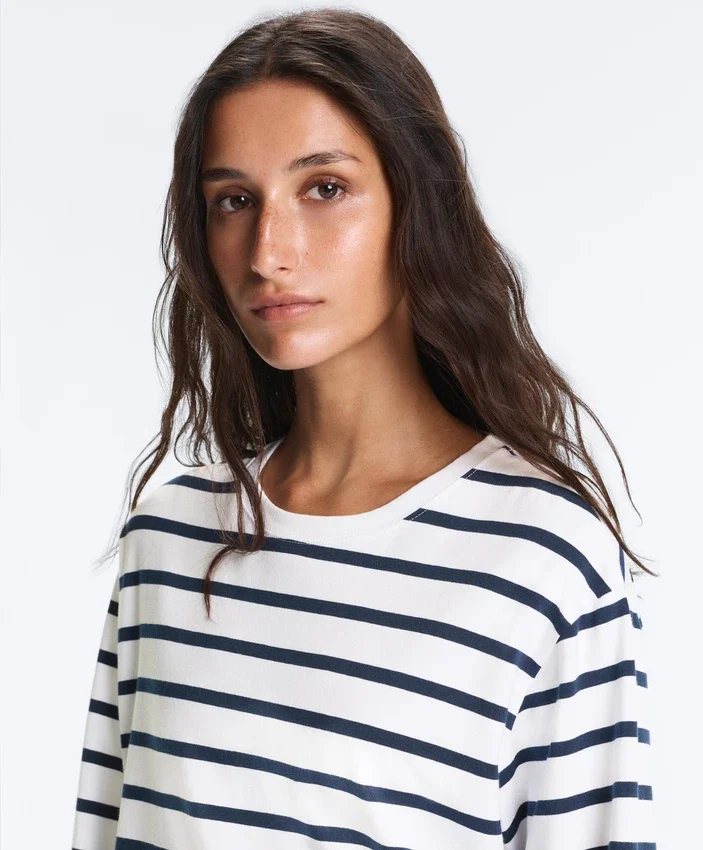 T-shirt z długim rękawem o luźnym kroju oversize z mieszanki bawełny w paski T-shirt z długim rękawem o luźnym kroju oversize z mieszanki bawełny w paski
