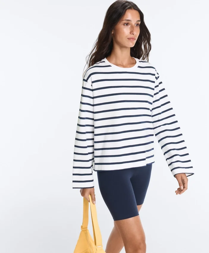 T-shirt z długim rękawem o luźnym kroju oversize z mieszanki bawełny w paski T-shirt z długim rękawem o luźnym kroju oversize z mieszanki bawełny w paski