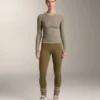 T-shirt z dzianiny o fakturze T-shirt z dzianiny o fakturze
