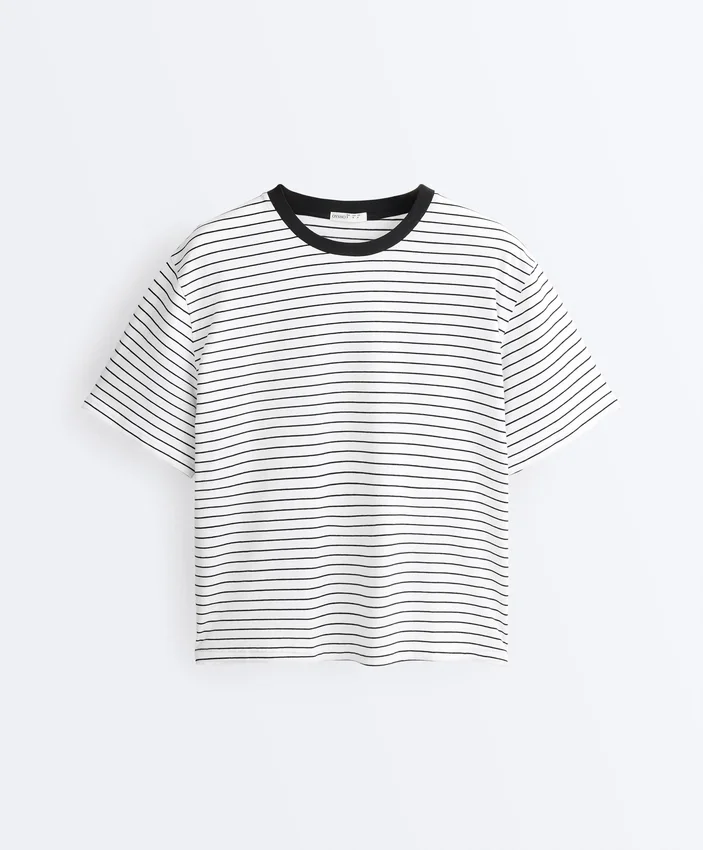 T-shirt z krótkim rękawem o prostym kroju z mieszanki bawełny w paski T-shirt z krótkim rękawem o prostym kroju z mieszanki bawełny w paski