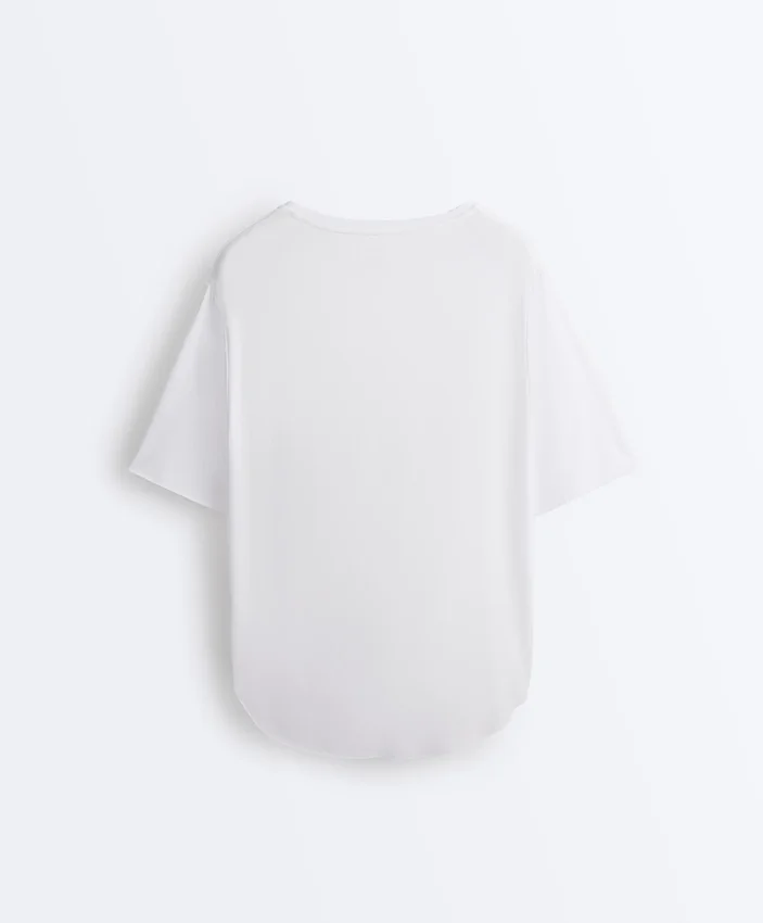 T-shirt z krótkim rękawem z mieszanki modalu z zaokrąglonym tyłem T-shirt z krótkim rękawem z mieszanki modalu z zaokrąglonym tyłem