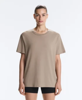 T-shirt z mieszanki bawełny o prostym kroju, z krótkim rękawem i nadrukiem