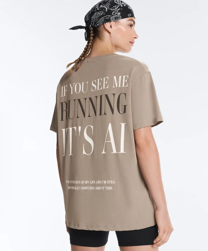 T-shirt z mieszanki bawełny o prostym kroju, z krótkim rękawem i nadrukiem T-shirt z mieszanki bawełny o prostym kroju, z krótkim rękawem i nadrukiem