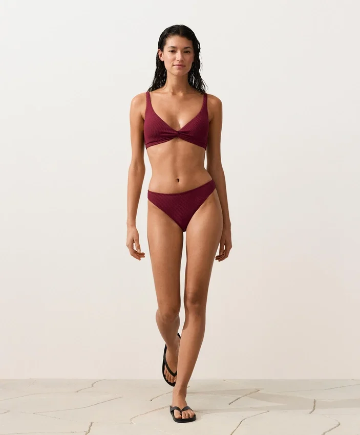 Top bikini typu halter z tkaniny żakardowej w drobną kratkę Top bikini typu halter z tkaniny żakardowej w drobną kratkę