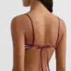 Top bikini w trójkąt z teksturowanego materiału w paski Top bikini w trójkąt z teksturowanego materiału w paski