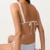 Top bikini z trójkątnymi miseczkami, w paski, z wiązaniem na szyi Top bikini z trójkątnymi miseczkami, w paski, z wiązaniem na szyi