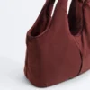 Torba typu shopper z kontrastowymi wykończeniami Torba typu shopper z kontrastowymi wykończeniami
