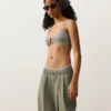 Trójkątny top bikini w paski Trójkątny top bikini w paski