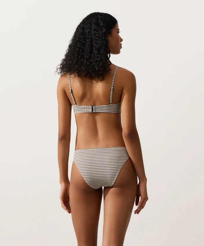 Trójkątny top bikini w paski Trójkątny top bikini w paski