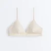 Trójkątny top bikini z dzianiny szydełkowej o fakturze bąbelkowej Trójkątny top bikini z dzianiny szydełkowej o fakturze bąbelkowej